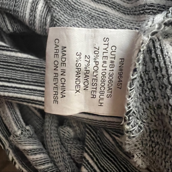 Eyeshadow black and white striped Romper size Large - Picture 12 of 13